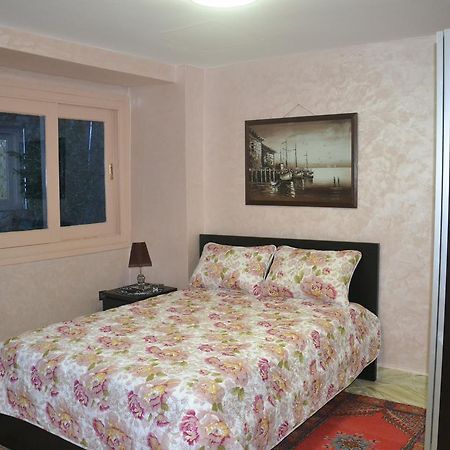 House City Center Rabat Bagian luar foto