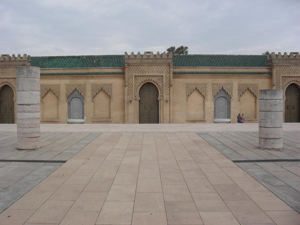 House City Center Rabat Ruang foto